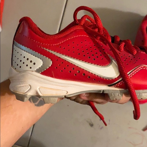 Nike cleats - Picture 3 of 9